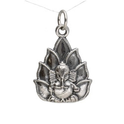 Colgante Ganesha Flor de Loto en Plata de Ley 925 Envejecida